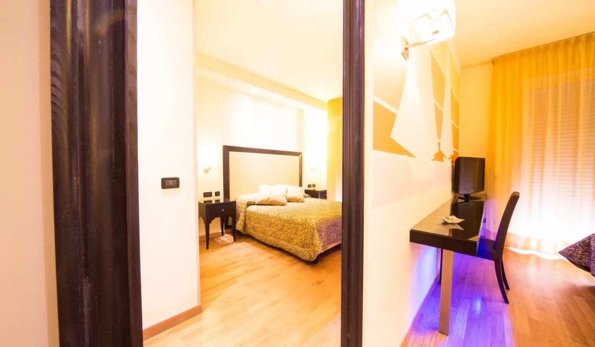 camera-queen16-hoteltorinodiano